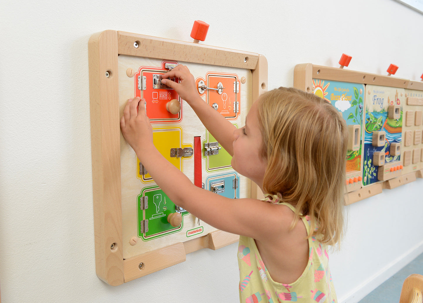Wall Elements - Lockers Board