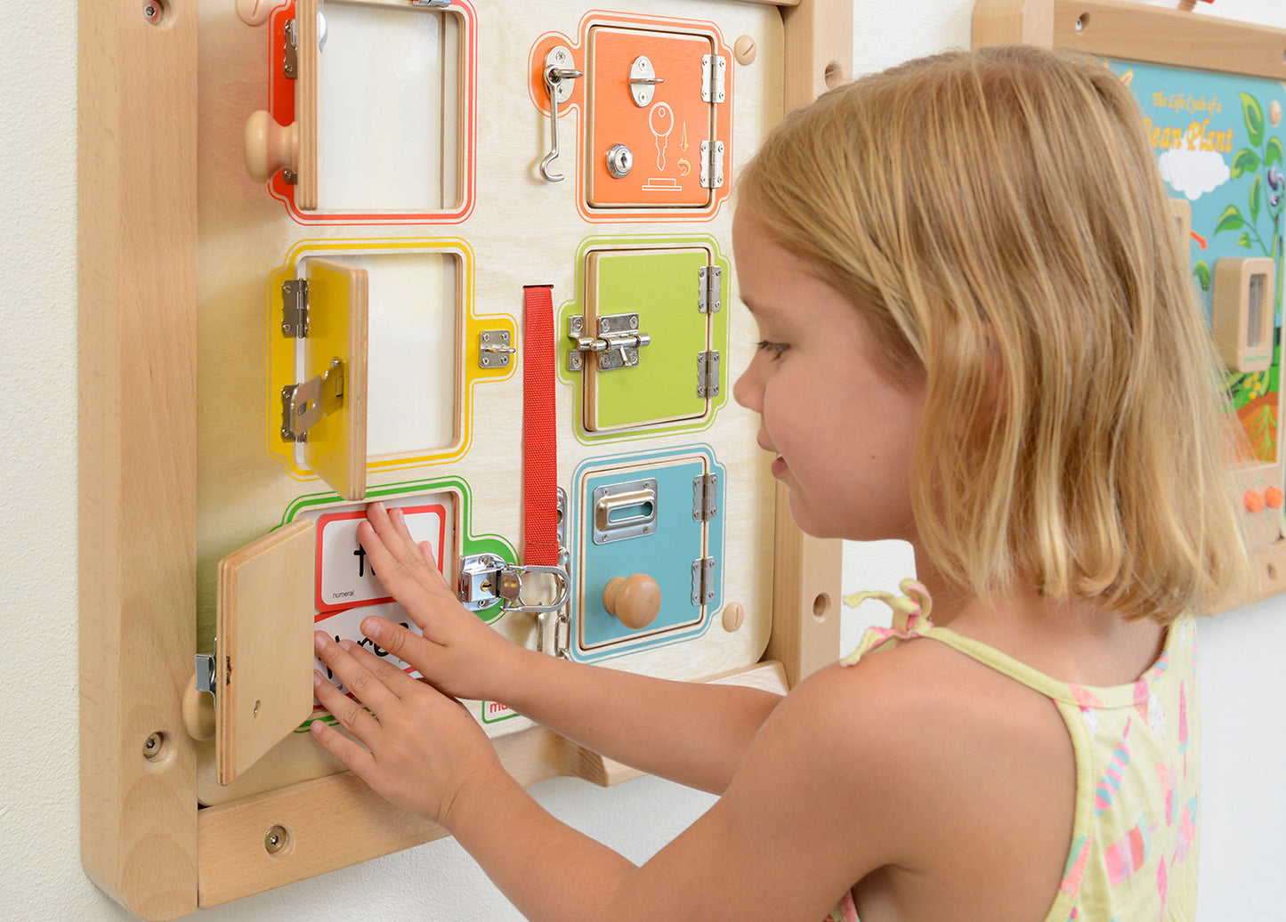 Wall Elements - Lockers Board