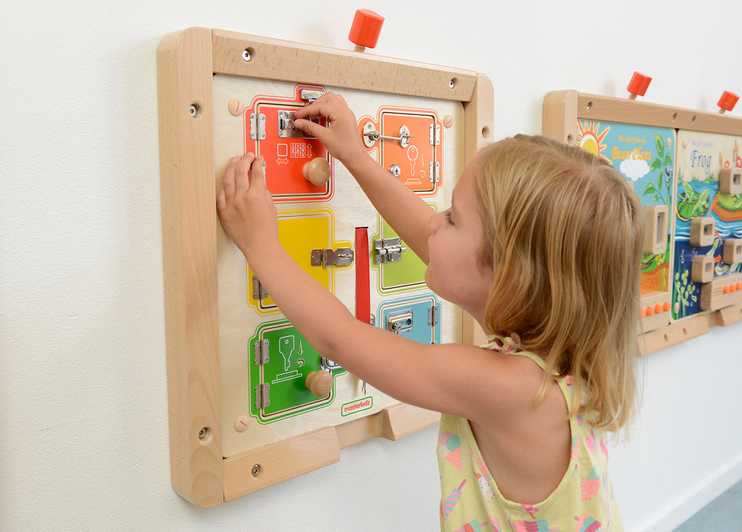 Wall Elements - Lockers Board