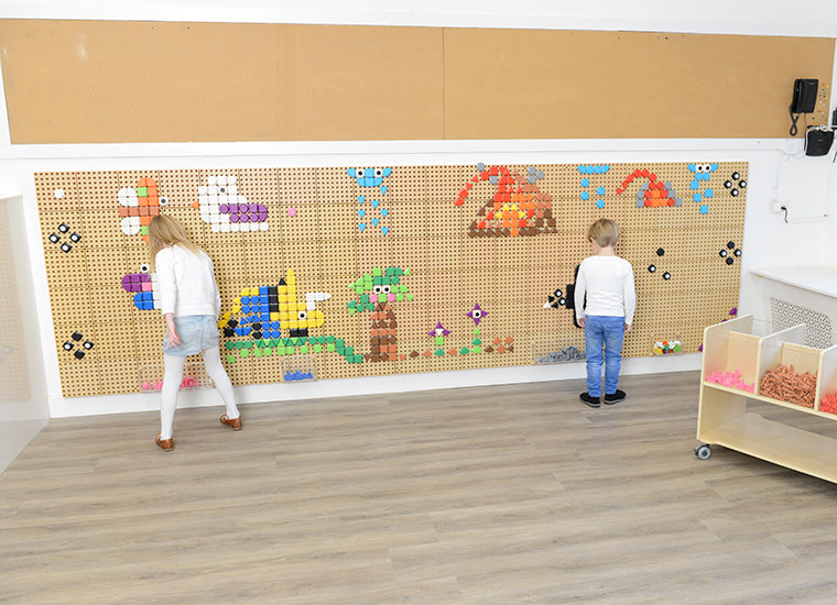 STEM WALL 32 Piece Geometric Shape Pegs (8 Colours) - Pack I