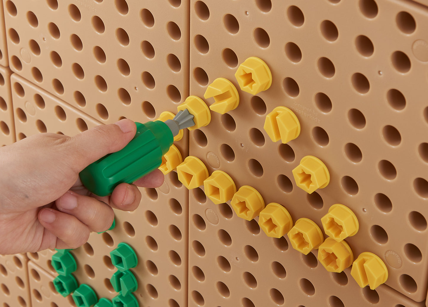 STEM WALL 32 Piece Screws (Mixed Colours) Set II