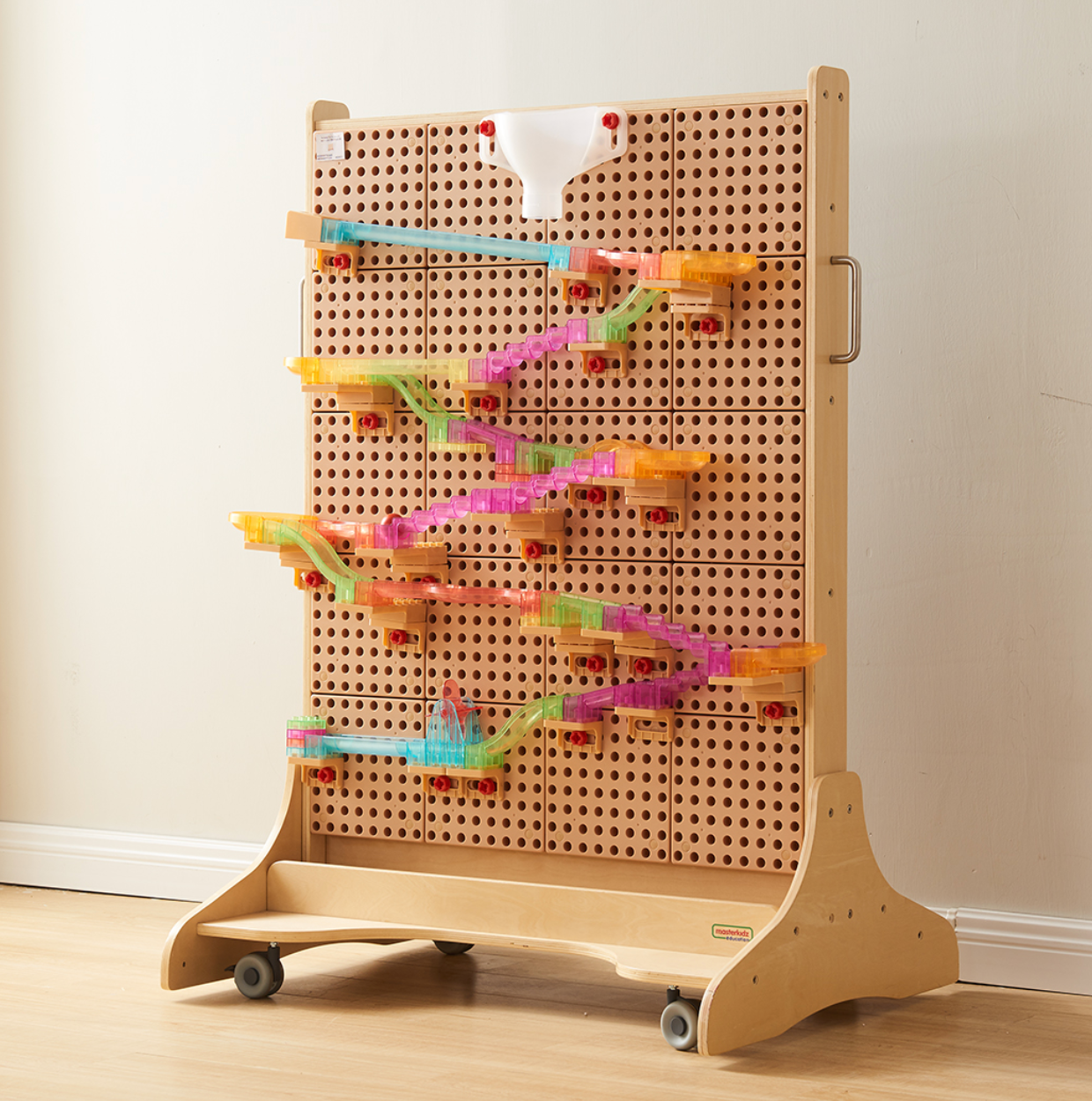 Free Standing STEM WALL 860L x 1250H